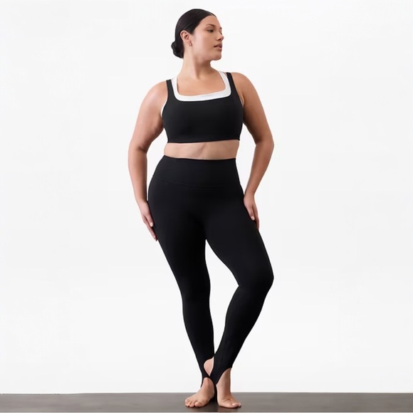 NWT Athleta Transcend High Rise Stirrup Legging - Picture 5 of 9